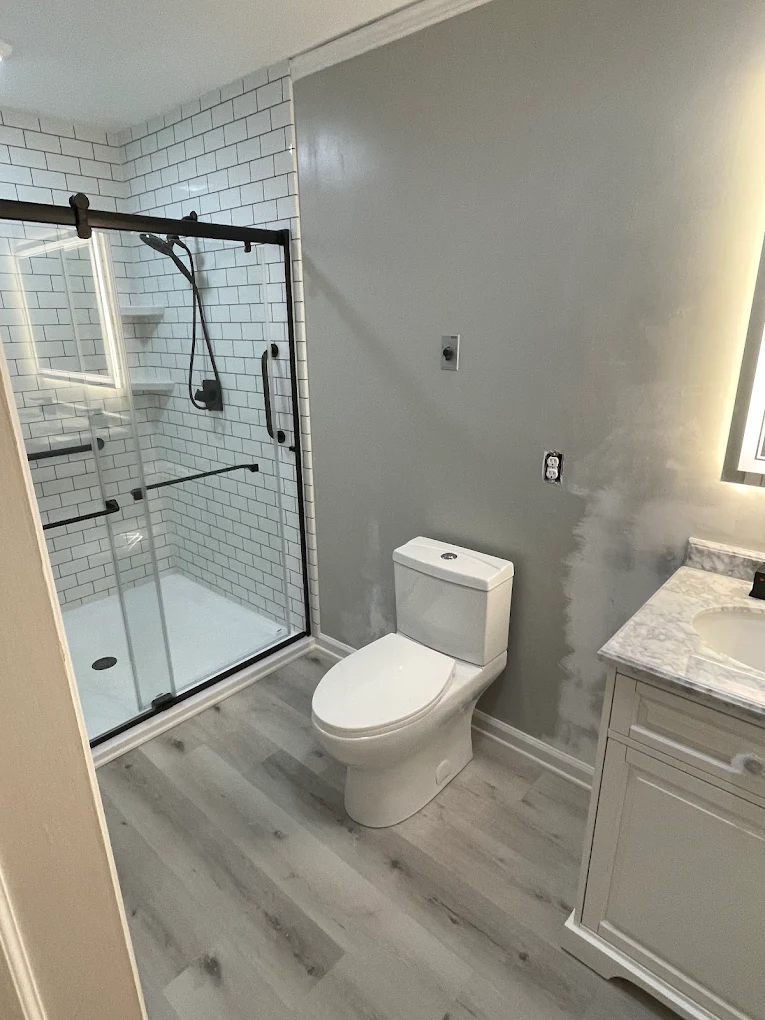 Bathroom remodeling Greenville SC with spotless cleanup and professional finish